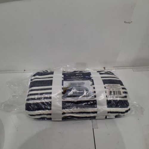 3PC NAUTICA HOME COMFORTER SET - QUEEN -BLUE/WHITE (MODEL: 2574203) image 2