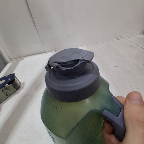 UNDER ARMOUR WATER JUG - 64 OZ - GREEN (ITEM: UA71590-50231-OSFA) image 4