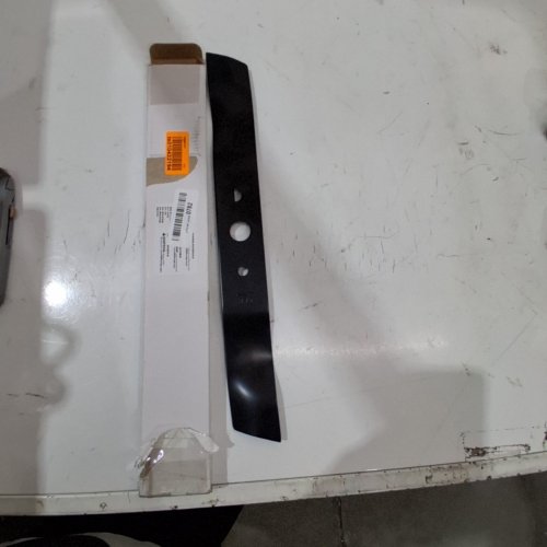 GREENWORKS REPLACEMENT LAWN MOWER BLADE - FITS MODELS 29373, 25223, 27022 - 19" - BLACK (MODEL: 33301487) image 2