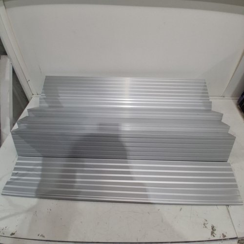 VEVOR ALUMINUM THRESHOLD RAMP - 6" 800 LBS MAX - SILVER (MODEL: SNPTV0) image 2