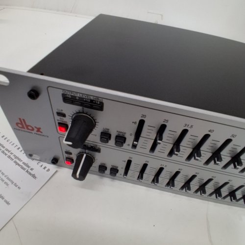DBX DUAL CHANNEL FRONT PANEL BYPASS SWITCH 4-SEGMENT LED LADDERS 31-BAND EQUALIZER - 15W - <10HZ - 50KHZ - +0.5/-3DB (MODEL: DBX231SV) image 2