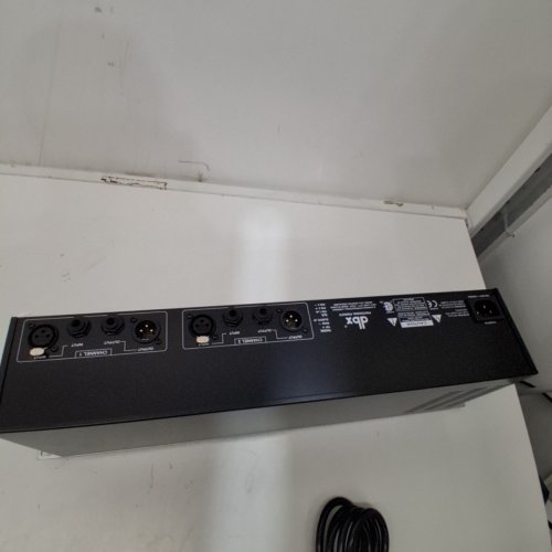 DBX DUAL CHANNEL FRONT PANEL BYPASS SWITCH 4-SEGMENT LED LADDERS 31-BAND EQUALIZER - 15W - <10HZ - 50KHZ - +0.5/-3DB (MODEL: DBX231SV) image 4