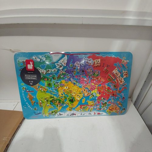 *FRENCH VERSION* 92PC JANOD MAGNETIC WORLD MAP PUZZLE - 28" X 17" - MULTI COLOUR image 2