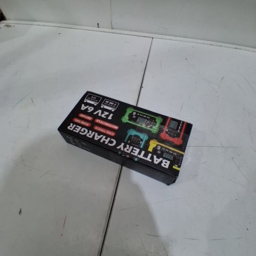 COREBOX SMART BATTERY CHARGER AND MAINTAINER - 12 V 10A; 24 V 5A - RED AND BLACK (MODEL: H-10CD) image 4