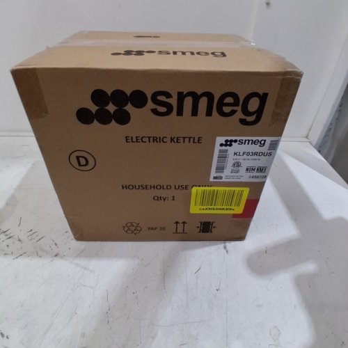 SMEG RETRO-STYLE ELECTRIC KETTLE - 3 CUP - RED (MODEL: KLF05RDUS) image 6