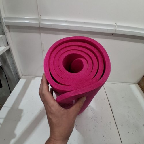 AMAZON BASICS EXTRA THICK EXERCISE YOGA MAT - 70" X 24" - PINK image 3