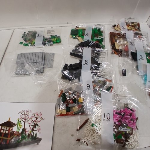 1363PC LEGO ICONS TRANQUIL GARDEN (MODEL ‎6426500) image 4