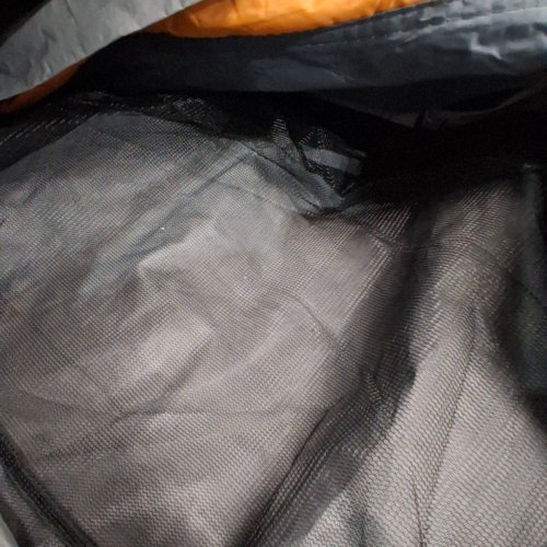 AMAZON BASICS 8 PERSON CAMPING TENT 3 SEASON DOME DESIGN WITH RAINFLY - 4.57M X 2.7M X 1.78M - ORANGE/GREY (MODEL: AMZ-1509N) image 3