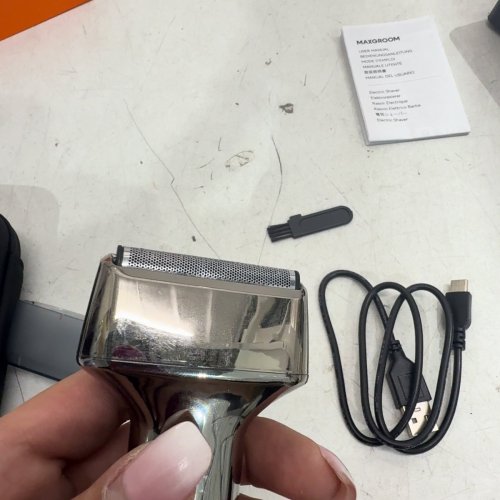 MENS MAXGROOM ELECTRIC FOIL SHAVER WITH CASE - SILVER image 5
