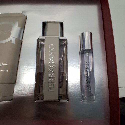 3PC FERRAGAMO BRIGHT LEATHER FRAGRANCE GIFT SET - 100 ML EAU DE TOILETTE, 10 ML EAU DE TOILETTE, 100 ML SHOWER GEL (ITEM: 21346) image 4