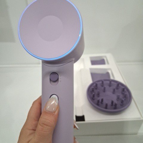 LAIFEN SE HIGH SPEED HAIR DRYER WITH 3 NOZZLE ATTACHMENTS AND TRAVEL BAG - PURPLE (MODEL: 1876543) image 3