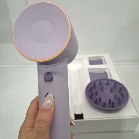 LAIFEN SE HIGH SPEED HAIR DRYER WITH 3 NOZZLE ATTACHMENTS AND TRAVEL BAG - PURPLE (MODEL: 1876543) image 4