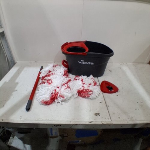 VILEDA EASY WRING AND CLEAN MICROFIBRE MOP AND BUCKET WITH POWER SPIN WRINGER - 22" - 48" - BLACK/RED - (MODEL:134289) image 2