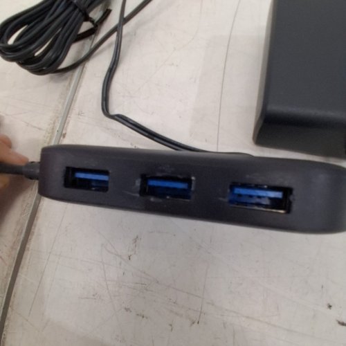 ONN SURF POWERED USB 3.0 HUB WITH 4 USB 3.0 PORTS- BLACK image 4