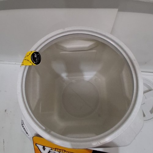 GAMMA VITTLES VAULT PLUS PET FOOD STORAGE - 50LBS - LIGHT GREY image 3