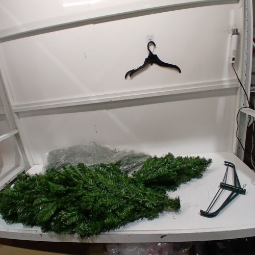 WONDERSHOP ALBERTA SPRUCE UN-LIT ARTIFICIAL CHRISTMAS TREE - 7.5FT - GREEN (MODEL: 051-01-0137) image 3