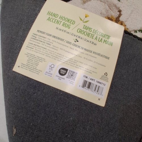 HOOKED ACCENT RUG - 22" X 38" - BEIGE/GREEN/BLACK FLORAL (MODEL: 1796322) image 2