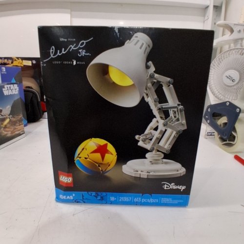 614PC LEGO - IDEAS - DISNEY • PIXAR LUXO JR. (21357) image 2