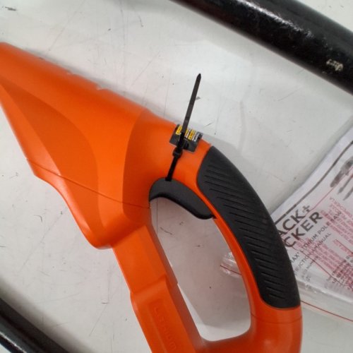 BLACK + DECKER BAREMAX LITHIUM ION POLE PRUNING SAW 20V TOOL ONLY (MODEL:LPP120B) image 3