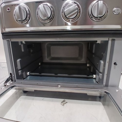 CUISINART COUNTERTOP AIRFRYER AND TOASTER OVEN - 1800W - 0.6 CU.FT - SILVER (MODEL: TOA-60C) image 5
