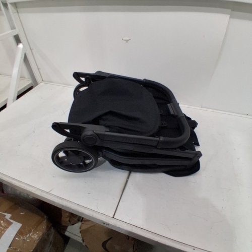 UPPABABY MINU V3 TRAVEL STROLLER - JAMES BLACK (MODEL: 0803-MIN-NA-JMS) image 7