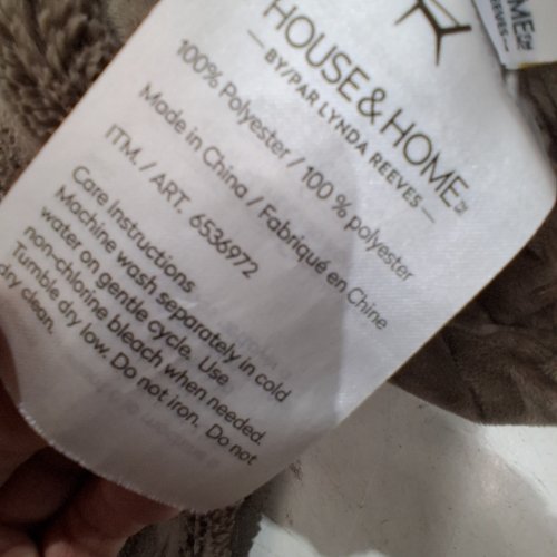 HOUSE & HOME BY LYNDA REEVES LUXE FAUX FUR THROW - 60" X 70" - BROWN (MODEL:6536972) image 2