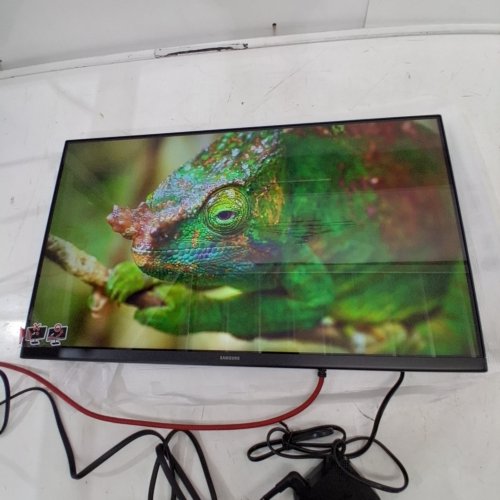 SAMSUNG FLAT SCREEN IPS MONITOR WITH GAME PICTURE MODE & SUPER SLIM DESIGN - 24" - 120HZ, 1080P HD - BLACK (MODEL: LS24F320GANXZA) image 2