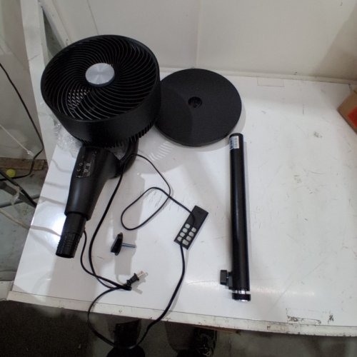 DREO OSCILLATING STANDING FAN WITH 90° ROTATION DC MOTOR 3 MODES AND ADJUSTABLE HEIGHT - 42.13" - BLACK (MODEL: DR-HPF013) image 4