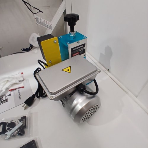 CREWORKS AUTOMATIC WIRE STRIPPER - FITS WIRE FROM 0.06" TO 1" THICK - 110V - 180W - BLUE/YELLOW (MODEL: WSMS025BL) image 4