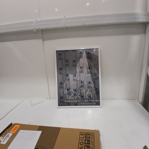 AMERICANFLAT STREAMLINE COLLECTION PICTURE FRAME - 12" X 16" - WHITE image 2