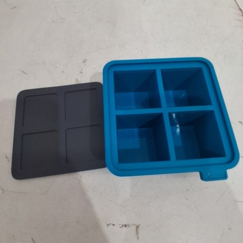HOUDINI RABBIT KING ICE CUBE MOLD TRAY - 2" MOLDS - BLUE - (MODEL: 070-05-1997) image 2