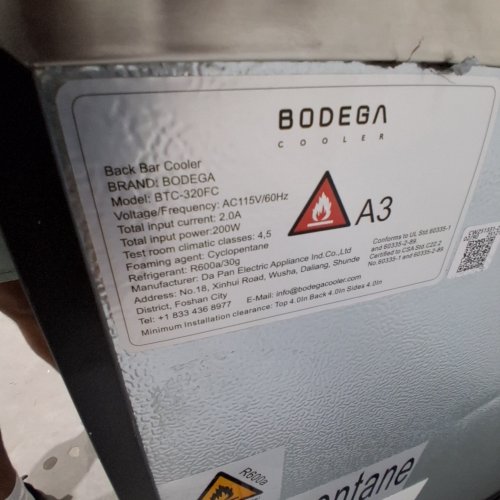 BODEGA COOLER 12 CU.FT COMMERCIAL BAR REFRIGERATOR WITH A STAINLESS STEEL TOP, 6 CASTERS AND LED LIGHTS (MODEL: BTC-320FC) image 7
