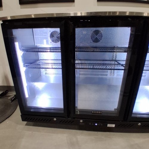 BODEGA COOLER 12 CU.FT COMMERCIAL BAR REFRIGERATOR WITH A STAINLESS STEEL TOP, 6 CASTERS AND LED LIGHTS (MODEL: BTC-320FC) image 8