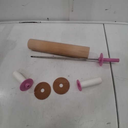 BAKELICIOUS WOOD/NYLON ADJUSTABLE ROLLING PIN - PINK/WOOD/GREEN/BROWN - (MODEL: 73809 ) image 2