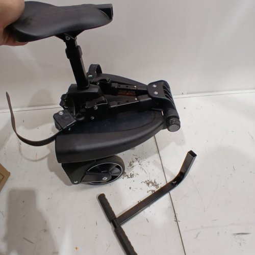 MAXI-COSI HOP-ON BOARD AND STROLLER BOARD WITH DETACHABLE SEAT - COMPATIBLE WITH MOST MAXI-COSI STROLLERS - BLACK (MODEL: 32006C) image 2