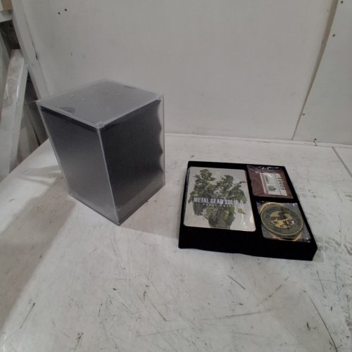 PLAYSTATION 5 METAL GEAR SOLID DELTA: SNAKE EATER - COLLECTOR'S EDITION WITH TERRARIUM DIORAMA, PATCHES, & MORE (PS5) image 2
