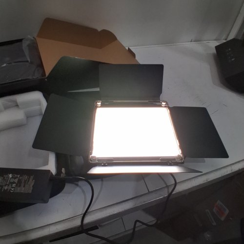 2PK NEEWER BASICS LED VIDEO PANEL LIGHTING KIT DIMMABLE STUDIO LIGHT WITH CARRYING CASE - 59" - BLACK (MODEL:BP300) image 2