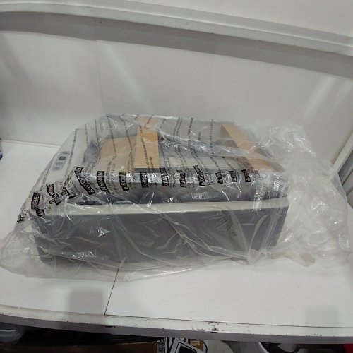 PETSAFE SCOOPFREE CRYSTAL PRO SELF-CLEANING COVERED FRONT ENTRY CAT LITTER BOX - GREY (MODEL:‎ PAL00-16806) image 2