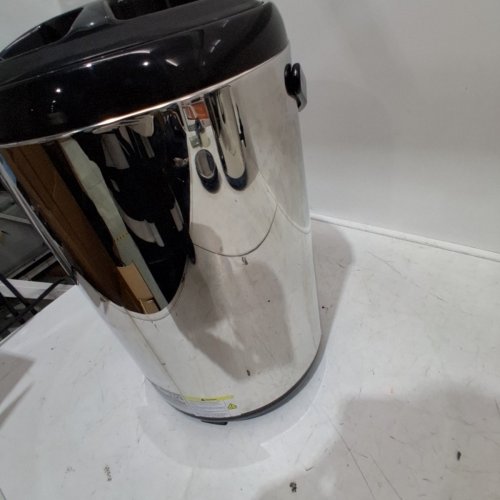 STAINLESS STEEL THERMO INSULATED BEVERAGE DISPENSER WITH SPIGOT AND TEMPERATURE DISPLAY - 9.2L - SILVER/BLACK (MODEL: WNS-D4) image 4
