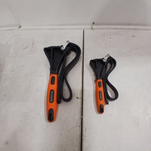 2PC TOOLWIZ STRAP WRENCH SET WITH REINFORCED RUBBER STRAPS - 19.7" / 24" - BLACK & ORANGE (MODEL: TPW028346) image 3