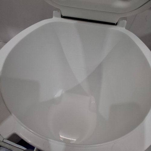 IGLOO SPORT ROLLING COOLER JUG - 5 GALLON - BLUE/WHITE (MODEL:1872201) image 3
