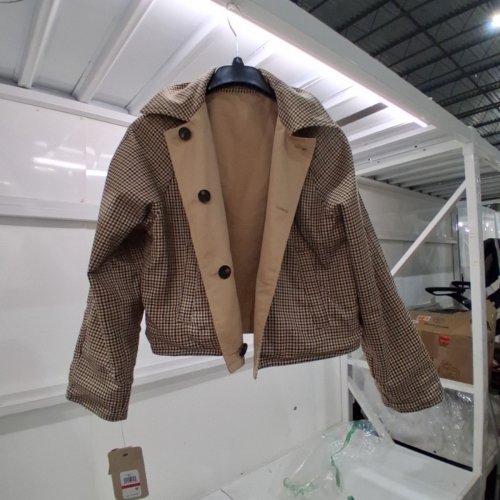 WOMENS LEVI'S REVERSIBLE SHORT TRENCH JACKET - EXTRA SMALL - TAN / BROWN PLAID image 4