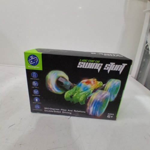 SWING STUNT 2.4GHZ REMOTE CONTROL STUNT CAR - GREEN image 2
