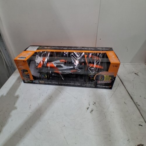 MAISTO TECH FORMULA 1 ONE OSCAR PIASTRI MACLAREN RC CAR - 1:10 SCALE - BLACK/ORANGE/WHITE (MODEL: 1739888) image 6