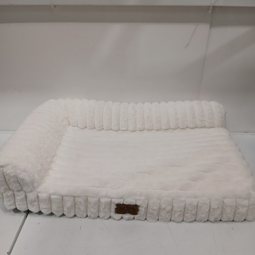COZY KISS FAUX FUR DOG BED WITH NON-SLIP BOTTOM FOR SMALL DOGS - 30" X 20" X 6" - CREAM (MODEL: COZYKISS2025) image 2