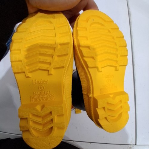 KID'S HATLEY RAIN BOOTS - SIZE 8 - NAVY/YELLOW image 5