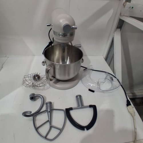 5PC KITCHENAID BOWL-LIFT STAND MIXER WITH 4 MIXING TOOL ATTACHMENTS AND POURING SHIELD - MILKSHAKE (MODEL: KSM70SKXXMH) image 3