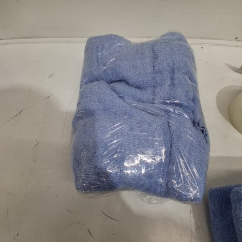 2PC BATH TOWELS - 25.5" X 47.5" - BLUE image 4