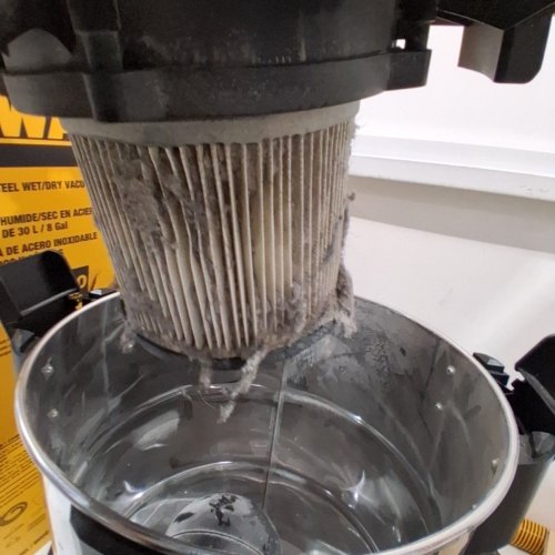 DEWALT PRO STAINLESS STEEL WET/DRY VACUUM - 8GAL - 5HP - CRUSH RESISTANT HOSE - 90CFM AIR FLOW - SILVER/BLACK (MODEL: DXV08SA) image 5