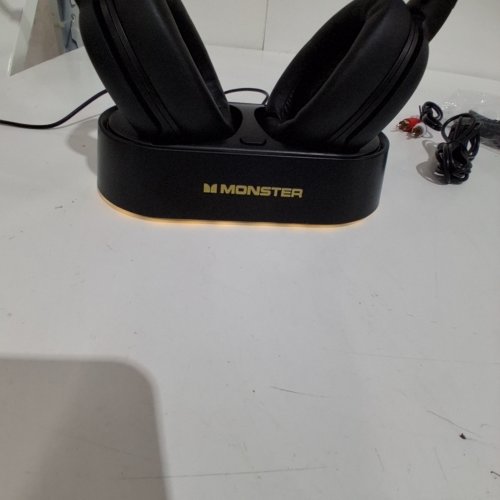 MONSTER TVLINK 300 WIRELESS HEADPHONES WITH TRANSMITTER CHARGING BASE - BLACK (MODEL: MH22258) image 2